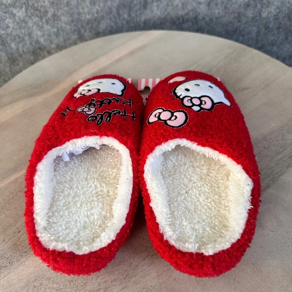 Hello Kitty Kids Red Sherpa Faux Fur Slippers Size 1-2 S/M Sanrio New